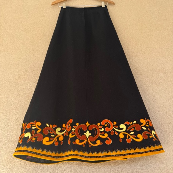 VTG H.Fabrikant One-of-Kind Embroidered Wool lined maxi skirt. Sz XS - Picture 3 of 7